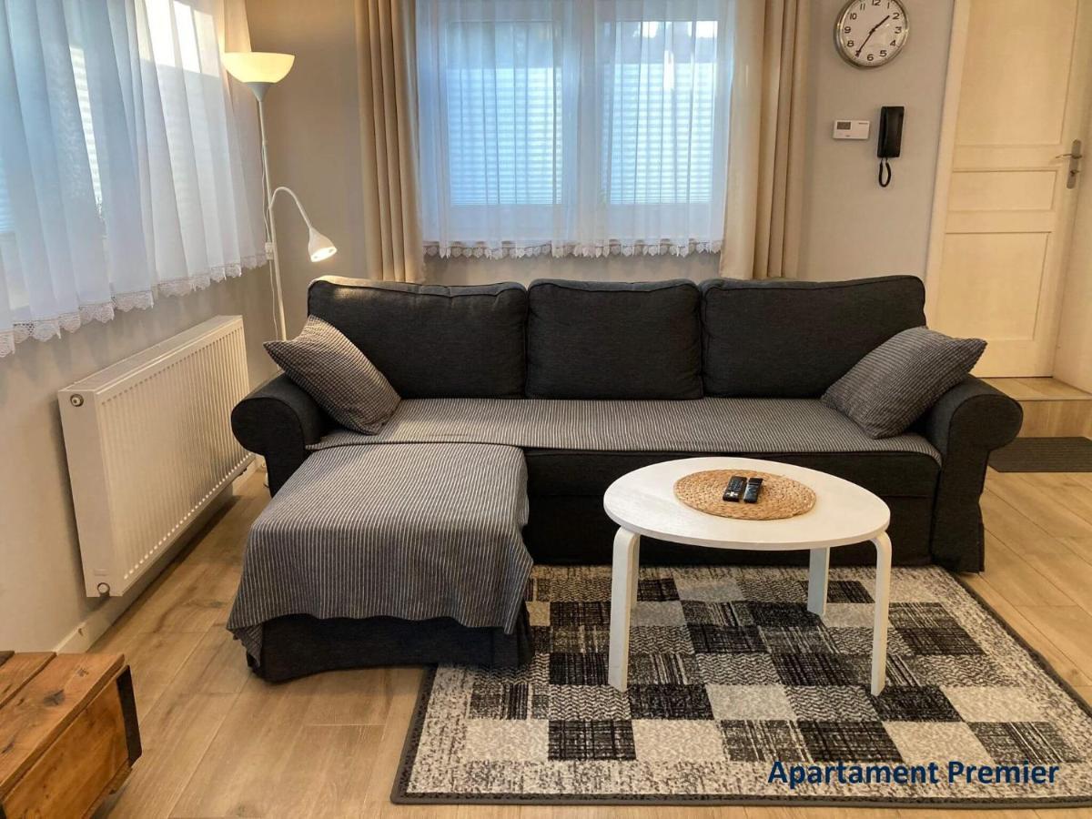 Bialy Dom - 2 Bedrooms Katowice Ngoại thất bức ảnh