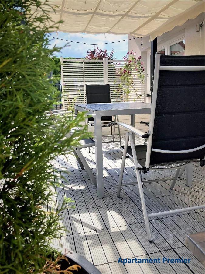 Bialy Dom - 2 Bedrooms Katowice Ngoại thất bức ảnh