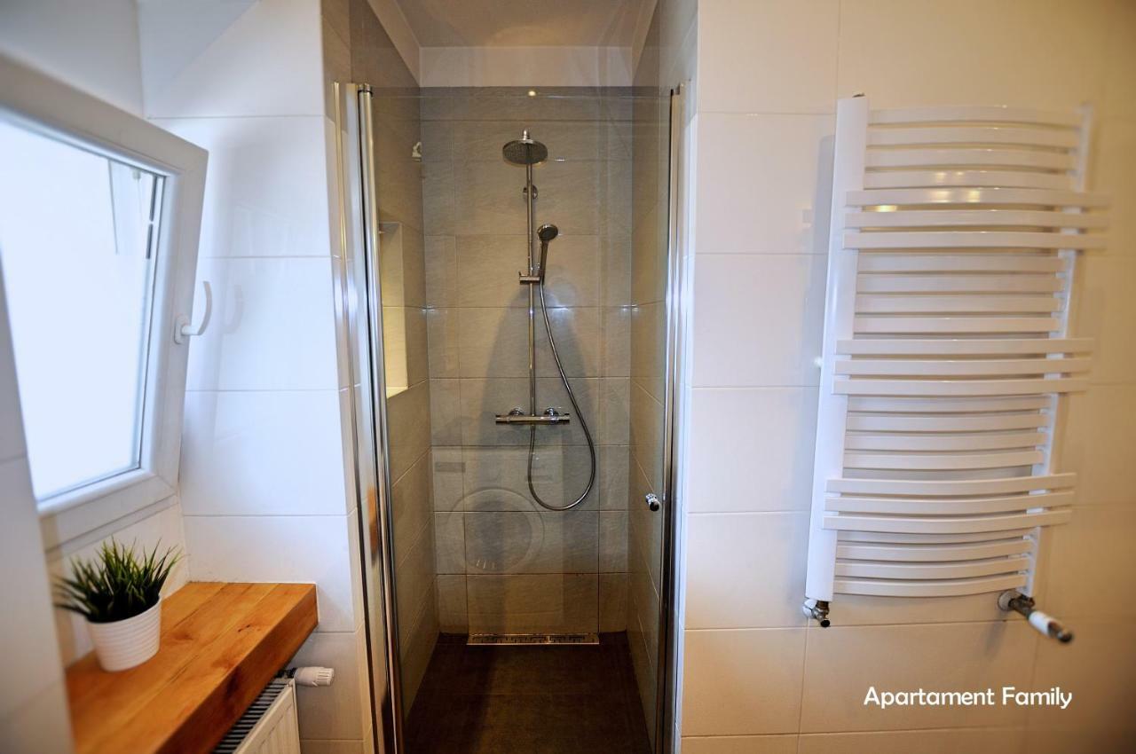 Bialy Dom - 2 Bedrooms Katowice Ngoại thất bức ảnh