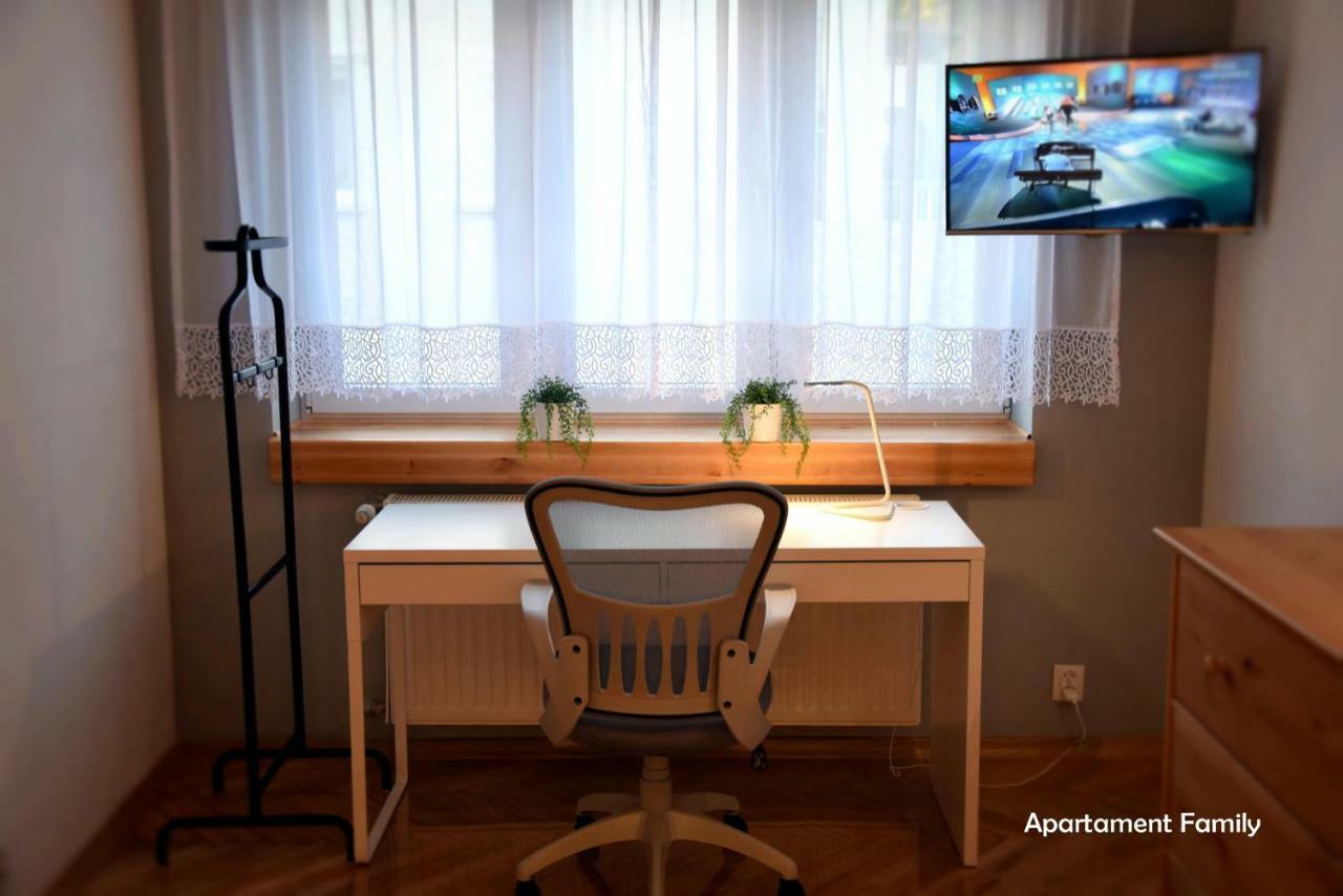 Bialy Dom - 2 Bedrooms Katowice Ngoại thất bức ảnh