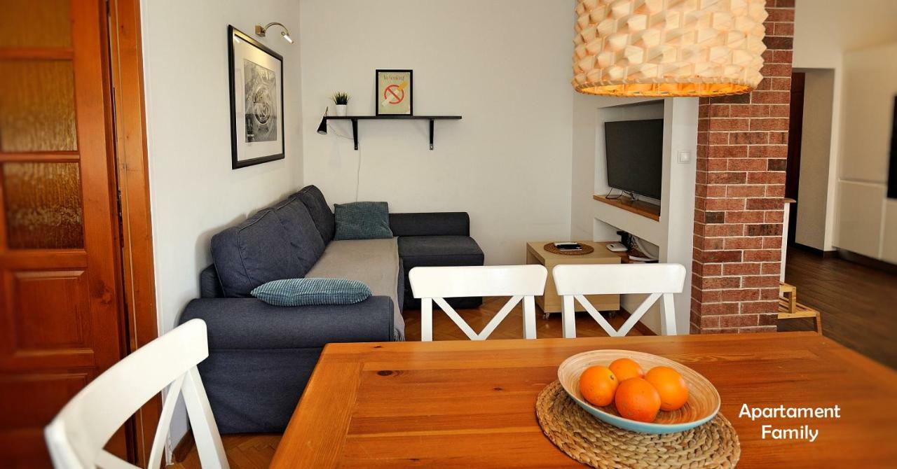 Bialy Dom - 2 Bedrooms Katowice Ngoại thất bức ảnh